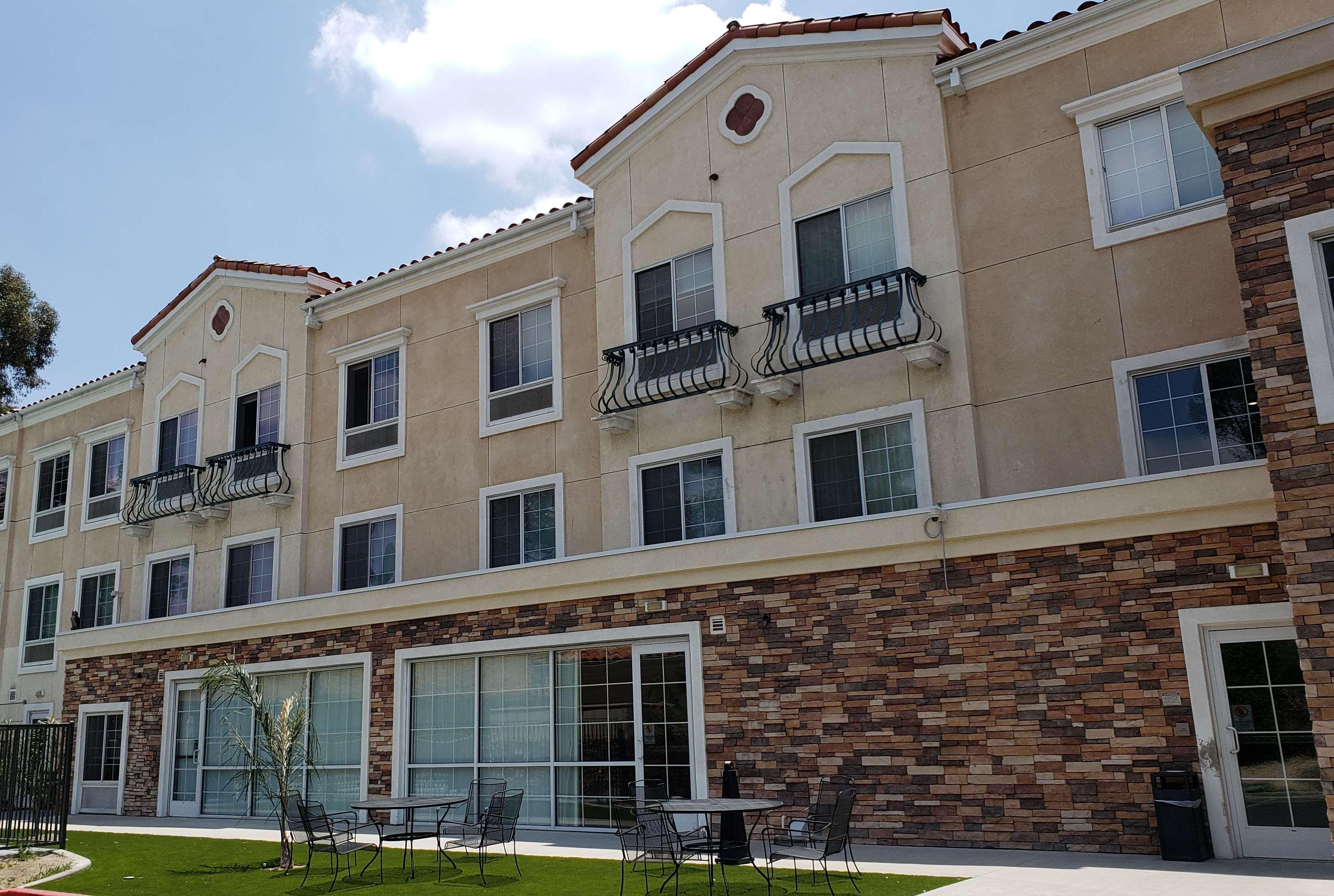 Country Inn & Suites By Radisson, San Bernardino Redlands Exterior photo